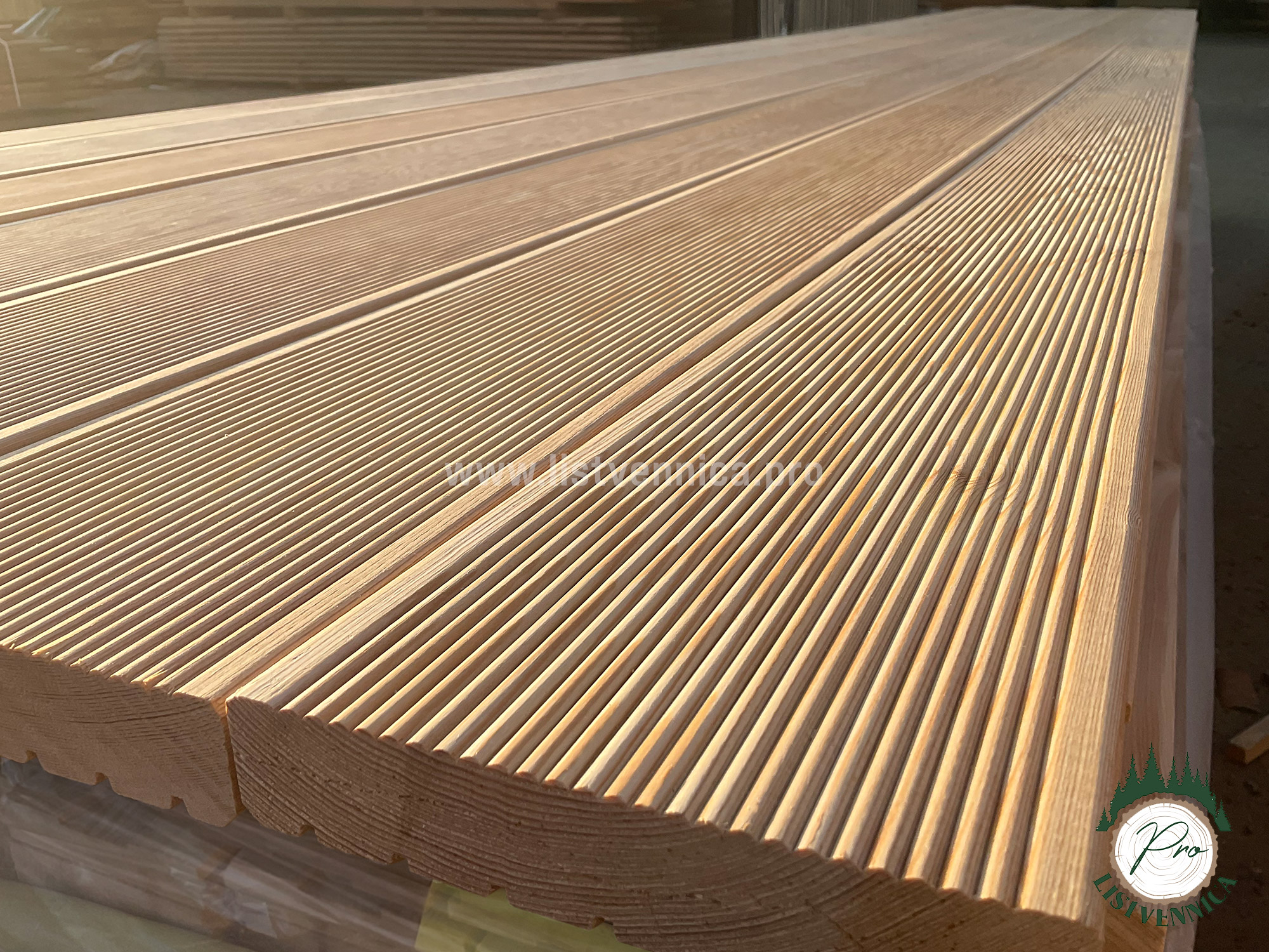 Террасная доска 27х142 из лиственницы